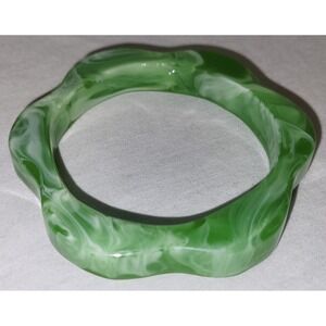 Vintage Green White Marbled Wavy Flower Shaped Bangle Bracelet Women 1980s
